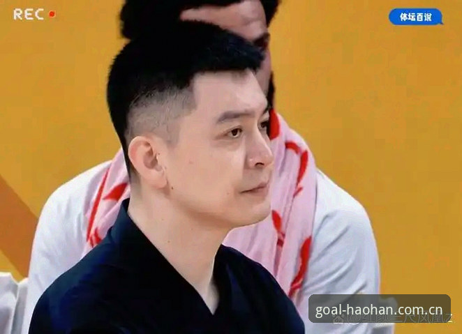 杨鸣解读C罗压力：从0球到多点开花，前锋进球潮背后的世界杯生存指南
